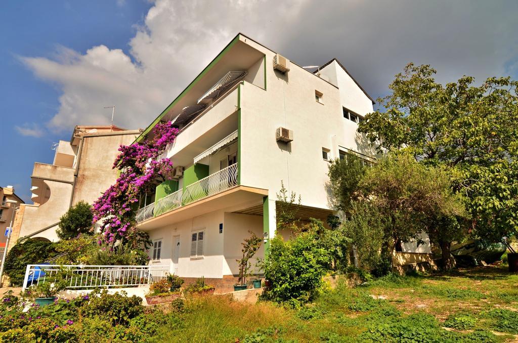 Apartments Sonja Tucepi Ngoại thất bức ảnh