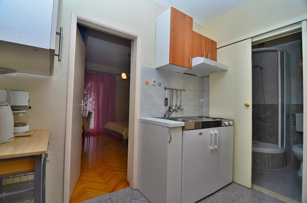 Apartments Sonja Tucepi Ngoại thất bức ảnh