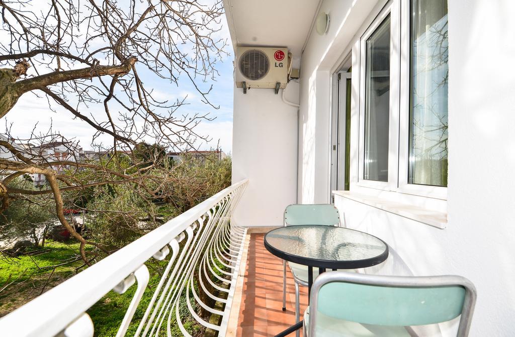 Apartments Sonja Tucepi Ngoại thất bức ảnh