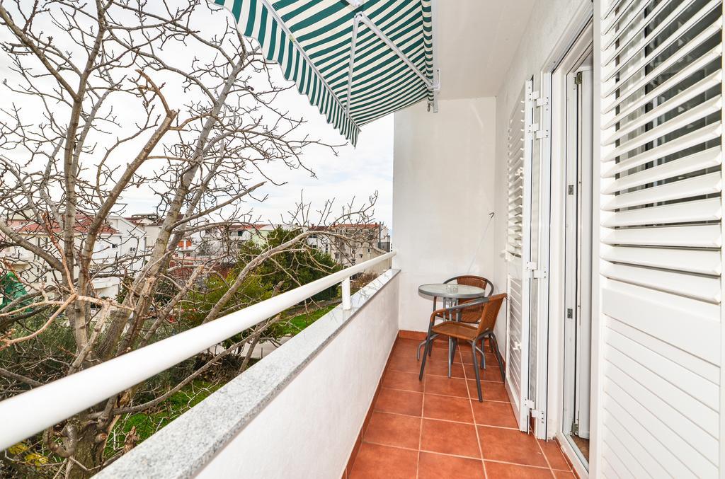 Apartments Sonja Tucepi Ngoại thất bức ảnh