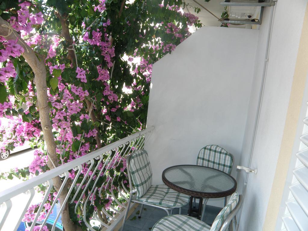 Apartments Sonja Tucepi Phòng bức ảnh