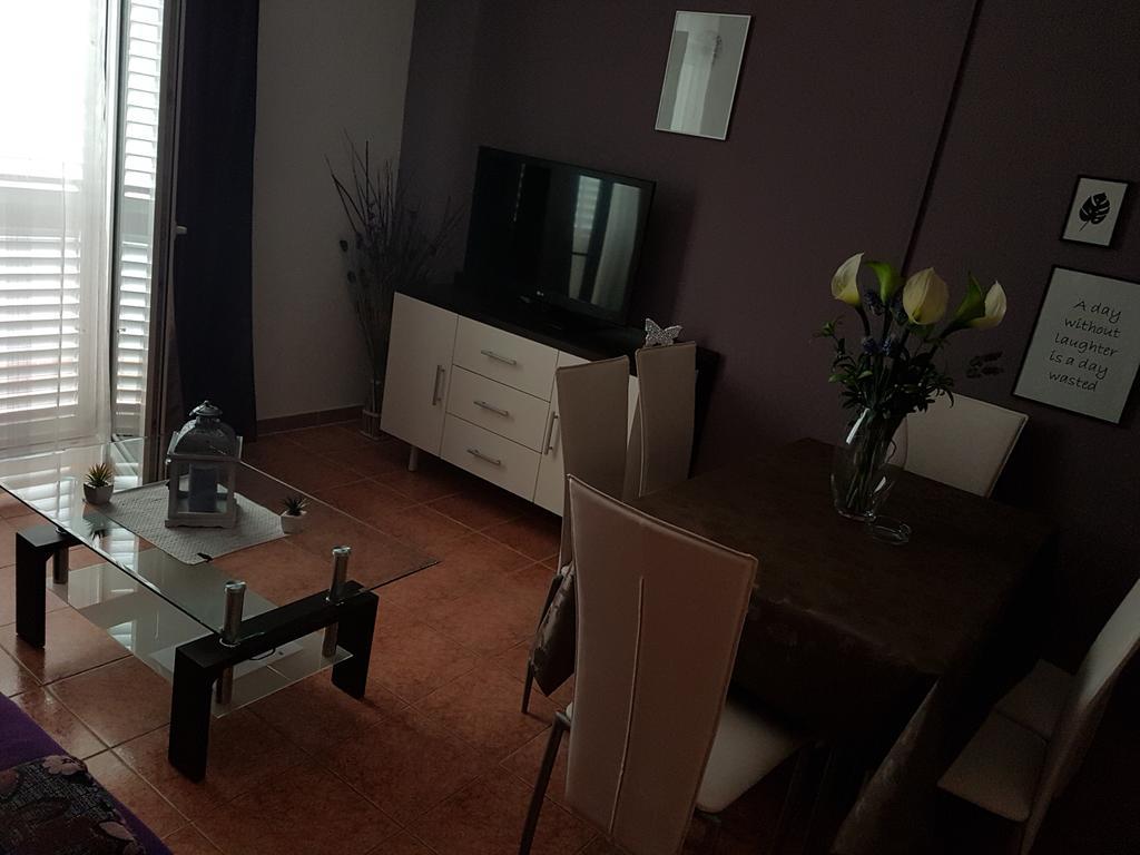 Apartments Sonja Tucepi Ngoại thất bức ảnh